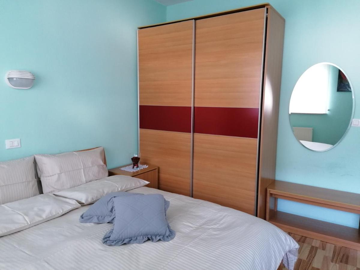 Apartment Modrina 科巴里德 外观 照片